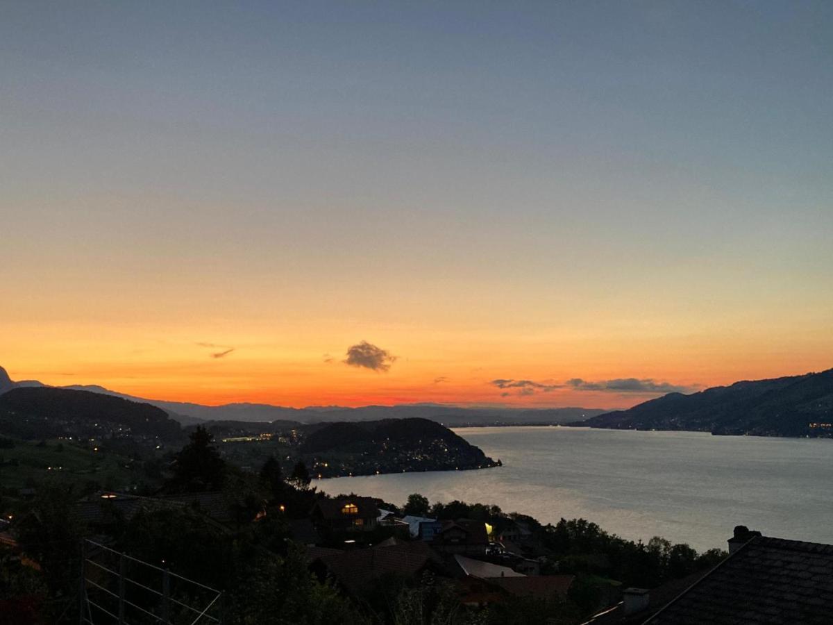 Moderne Unterkunft Mit Panoramablick Auf Thunersee Krattigen Exteriér fotografie